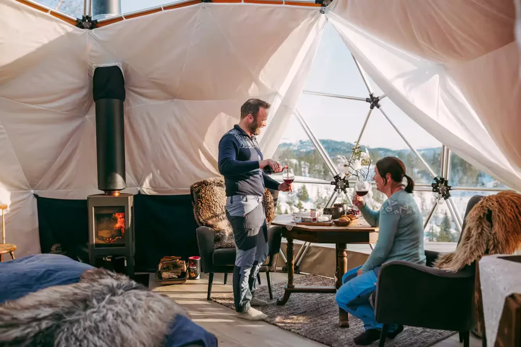 glazen dome iglo in Noorwegen