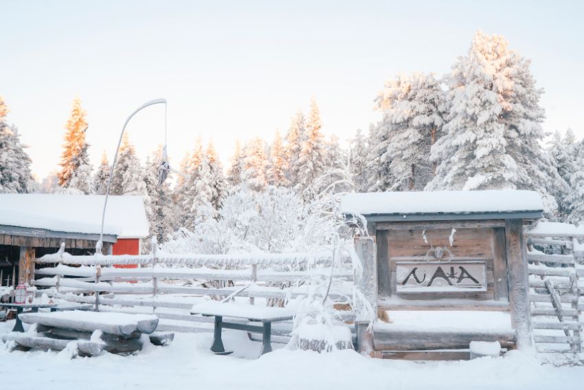 Winteractiviteit tijdens Ajakka Lodge