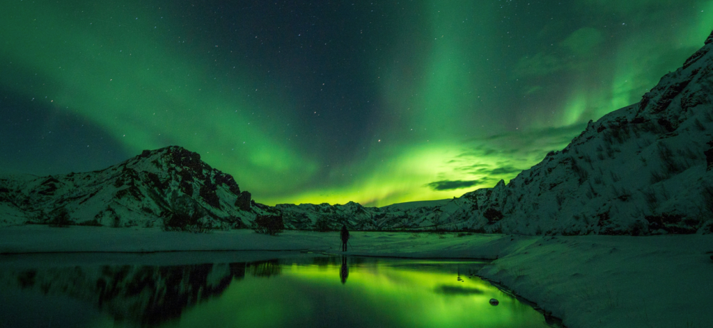 Winterlandschap tijdens Noorderlicht in IJsland - Berjaya Hotel Mývatn