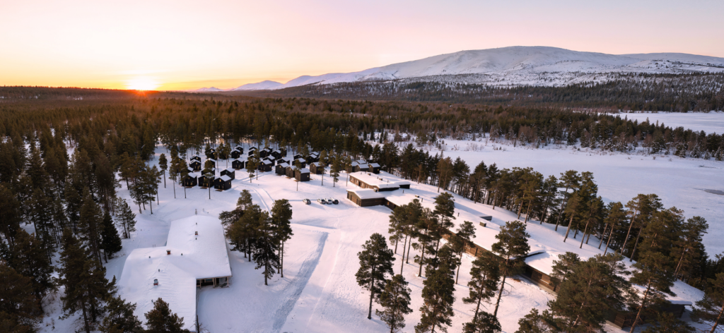 Winterlandschap tijdens Sneeuwavontuur Kelo Resort